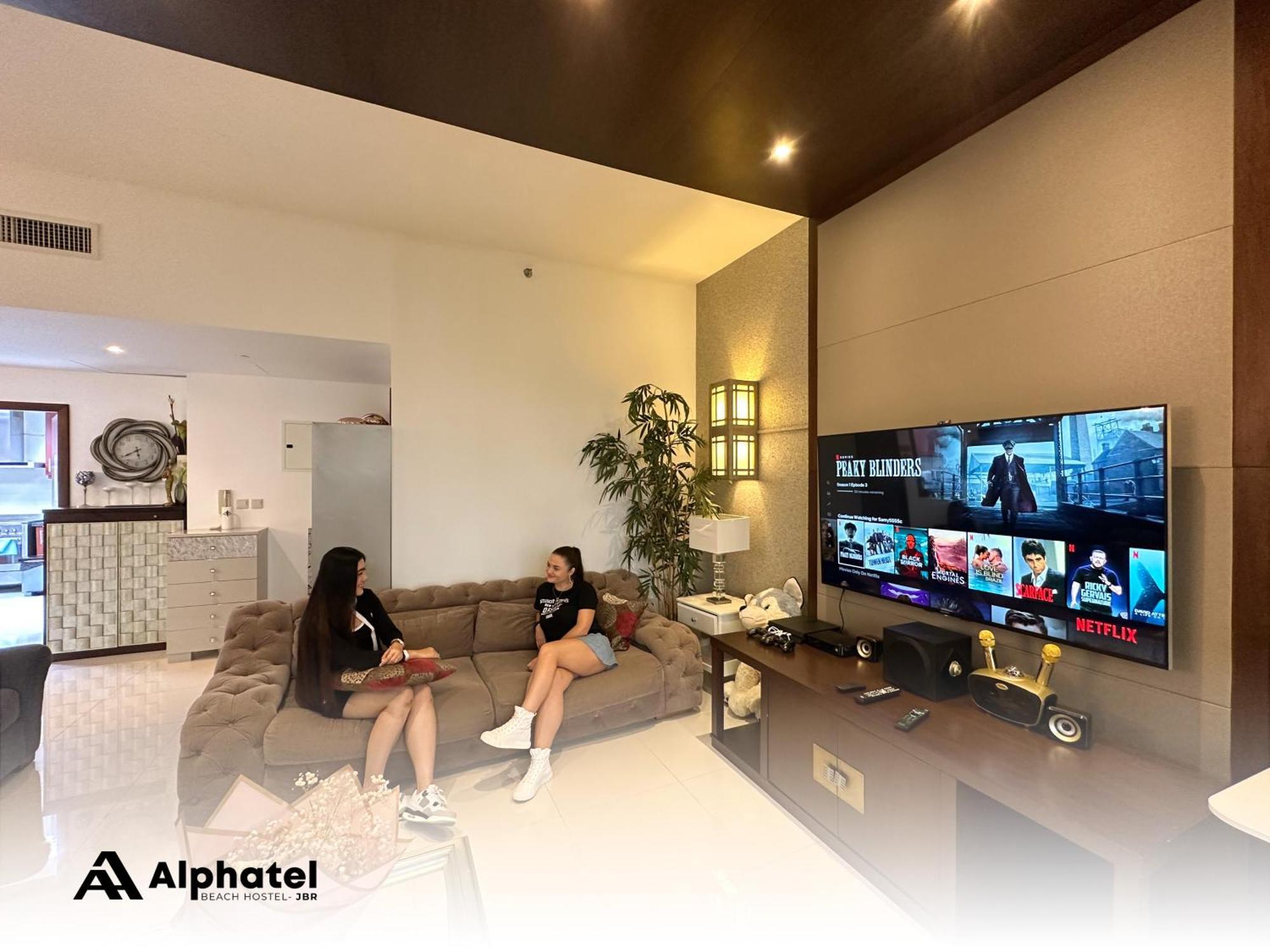 Alphatel Beach Hostel Jbr Dubai Exterior photo